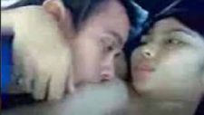 Pasangan Mesum Di Mobil